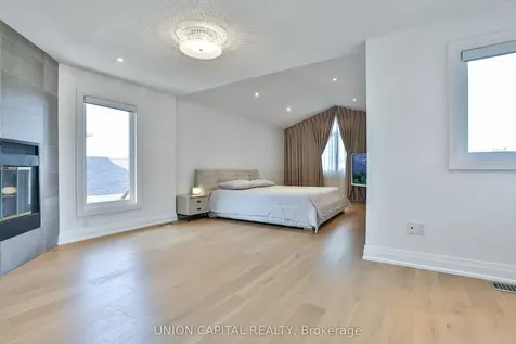 168 Kingsbridge Garden Circle Mississauga ON L5R 1T5