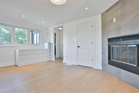 168 Kingsbridge Garden Circle Mississauga ON L5R 1T5