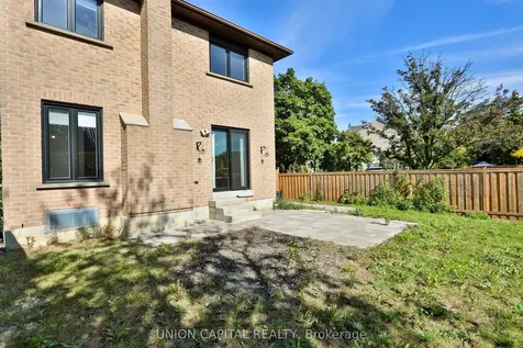 168 Kingsbridge Garden Circle Mississauga ON L5R 1T5