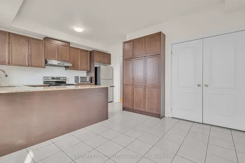 26 Shiff Crescent Brampton ON L6Z 0H5