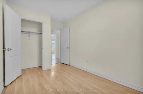 26 Shiff Crescent Brampton ON L6Z 0H5