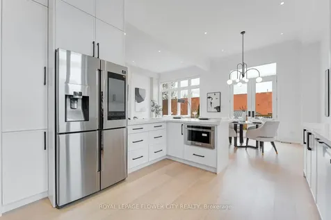 19 Connorvale Avenue Toronto ON M8W 3Z9