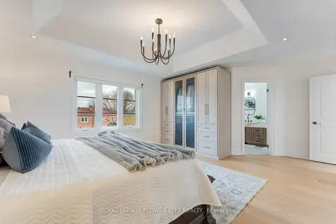 19 Connorvale Avenue Toronto ON M8W 3Z9