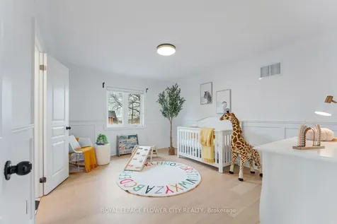 19 Connorvale Avenue Toronto ON M8W 3Z9