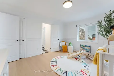 19 Connorvale Avenue Toronto ON M8W 3Z9