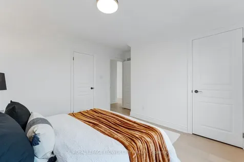 19 Connorvale Avenue Toronto ON M8W 3Z9