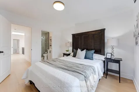 19 Connorvale Avenue Toronto ON M8W 3Z9