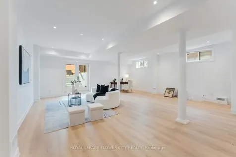 19 Connorvale Avenue Toronto ON M8W 3Z9