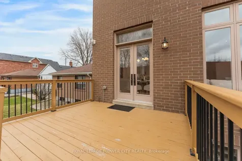 19 Connorvale Avenue Toronto ON M8W 3Z9