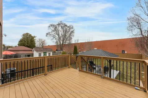 19 Connorvale Avenue Toronto ON M8W 3Z9