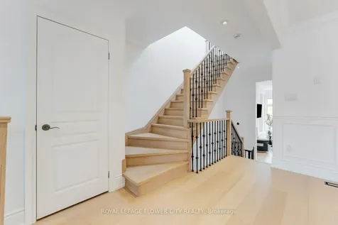 19 Connorvale Avenue Toronto ON M8W 3Z9