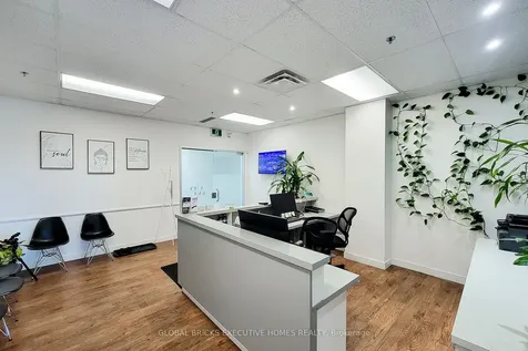 3075 Hospital Gate Oakville ON L6M 1M1