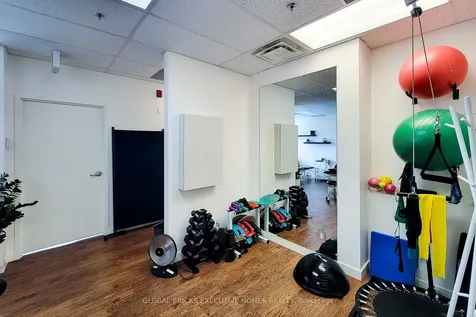 3075 Hospital Gate Oakville ON L6M 1M1