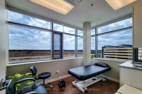 3075 Hospital Gate Oakville ON L6M 1M1