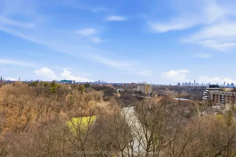 20 Brin Drive Toronto ON M8X 0B2