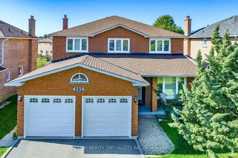 4556 Wainscot Drive Mississauga ON L5V 1C7