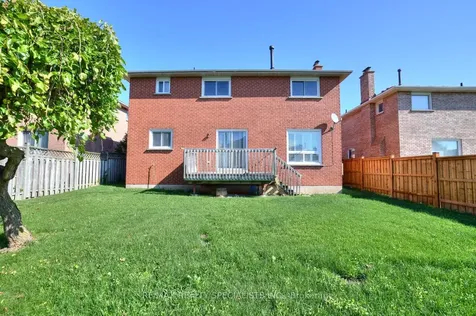 4556 Wainscot Drive Mississauga ON L5V 1C7