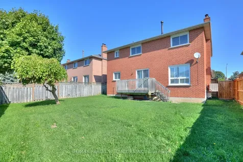 4556 Wainscot Drive Mississauga ON L5V 1C7