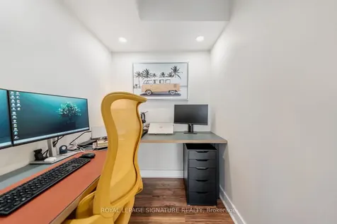 880 Dundas Street W Mississauga ON L5C 4H3