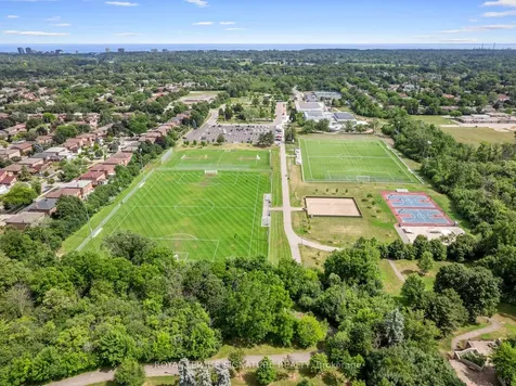 880 Dundas Street W Mississauga ON L5C 4H3