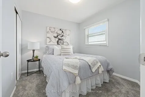 15 Smith Drive Halton Hills ON L7G 5K7