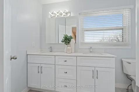 15 Smith Drive Halton Hills ON L7G 5K7