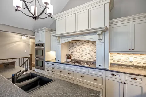 1898 Waterdown Road Burlington ON L7P 0T2