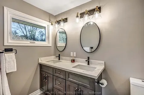 1898 Waterdown Road Burlington ON L7P 0T2
