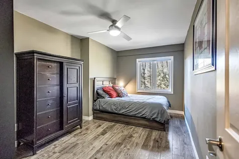 1898 Waterdown Road Burlington ON L7P 0T2