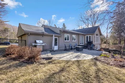 1898 Waterdown Road Burlington ON L7P 0T2