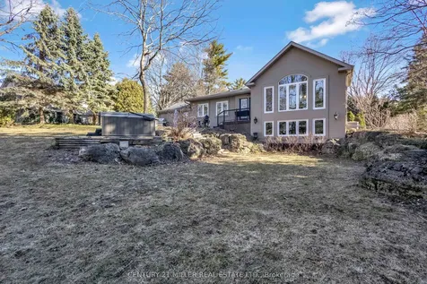 1898 Waterdown Road Burlington ON L7P 0T2