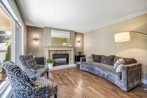 1898 Waterdown Road Burlington ON L7P 0T2