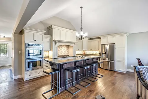 1898 Waterdown Road Burlington ON L7P 0T2