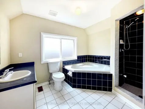 98 Spadina Road Brampton ON L6X 4X6