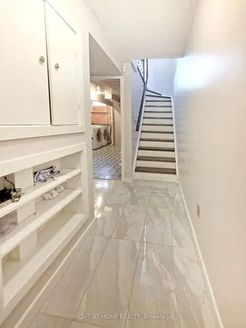 98 Spadina Road Brampton ON L6X 4X6