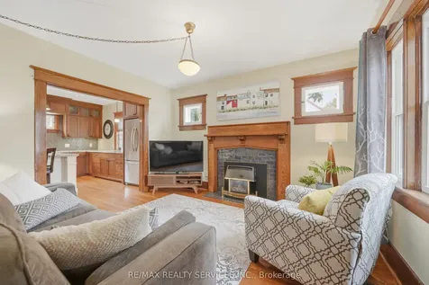 2 Maple Street Caledon ON L7C 1K5
