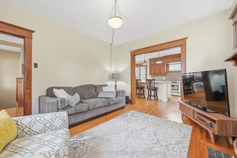 2 Maple Street Caledon ON L7C 1K5