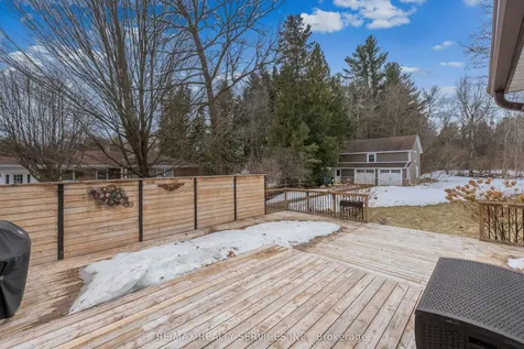2 Maple Street Caledon ON L7C 1K5