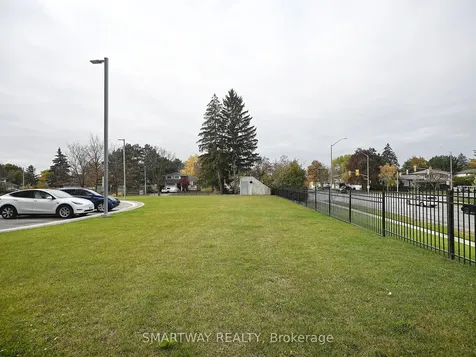 320 Mill Street S Brampton ON L6Y 3V2