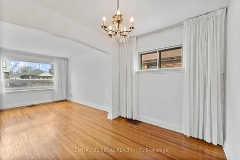 191 Alderbrae Avenue Toronto ON M8W 4K4