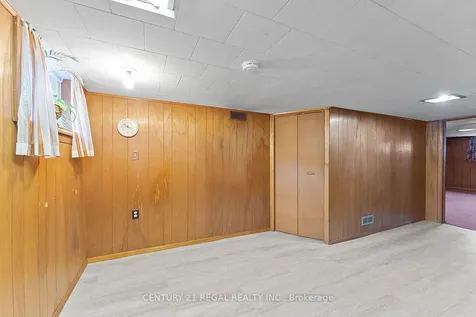 191 Alderbrae Avenue Toronto ON M8W 4K4