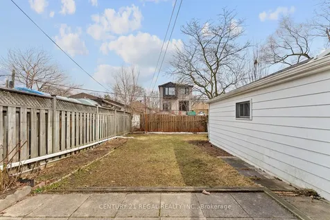 191 Alderbrae Avenue Toronto ON M8W 4K4