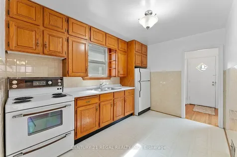 191 Alderbrae Avenue Toronto ON M8W 4K4