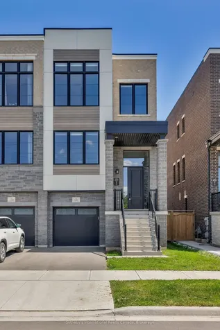 1492 Yellow Rose Circle Oakville ON L6M 4G3