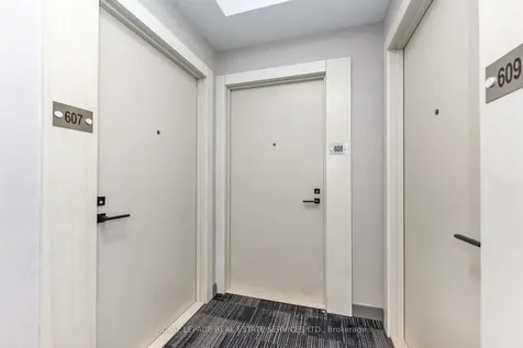 4677 Glen Erin Drive Mississauga ON L5M 2E3