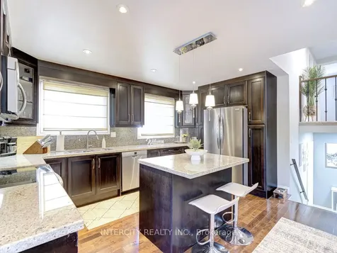 841 Coulson Avenue Milton ON L9T 4K3