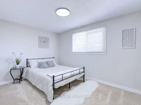 841 Coulson Avenue Milton ON L9T 4K3