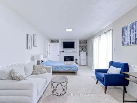841 Coulson Avenue Milton ON L9T 4K3