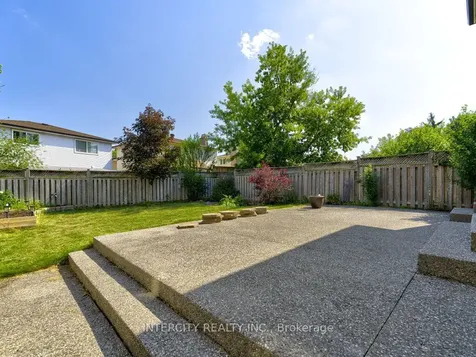841 Coulson Avenue Milton ON L9T 4K3