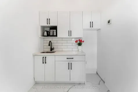 2720 North Park Drive Brampton ON L6S 0E9